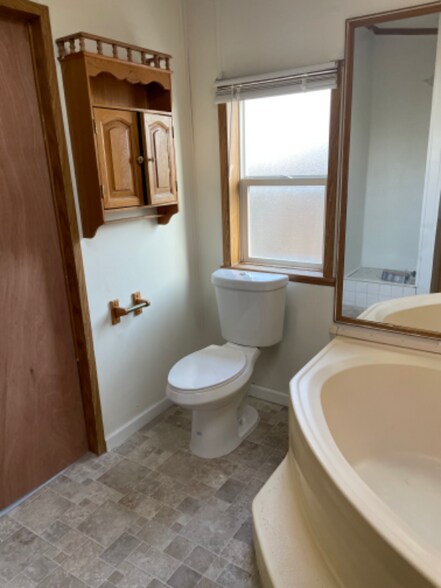 Building Photo - 224 34th Ave Ct