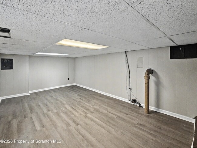 Building Photo - 405 Fig St
