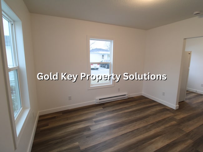 Building Photo - 4105 Main St