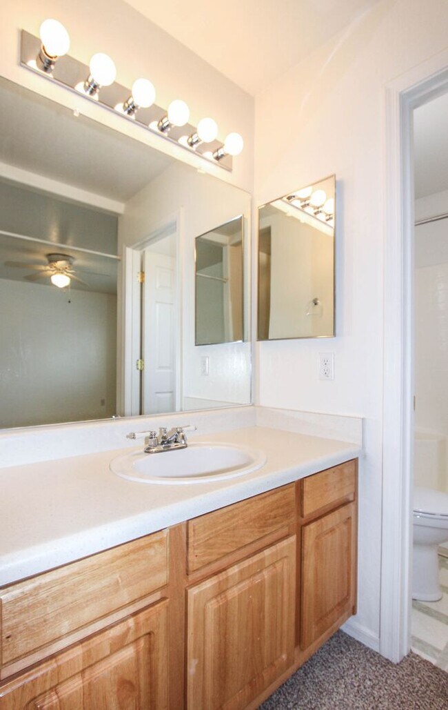 Building Photo - Three Bedroom Prescott Valley Duplex - APPLICATION PENDING