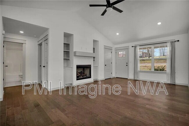 Building Photo - 54 Morvan Dr
