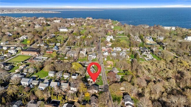 Building Photo - 132 Ruggles Ave