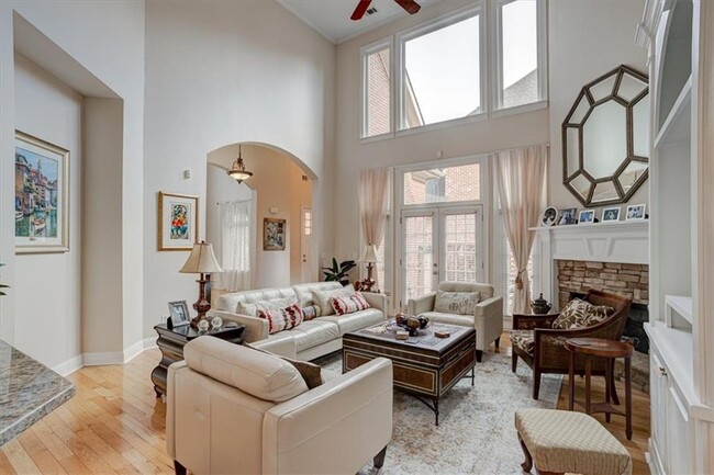 Building Photo - 5962 Spalding Park Pl