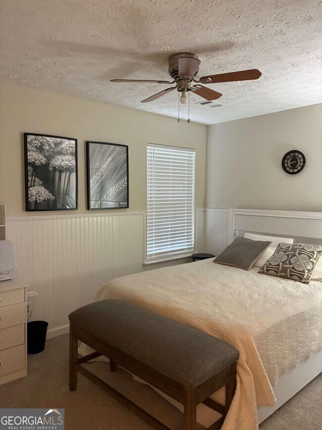 Building Photo - 117 Holly Mill Village Dr