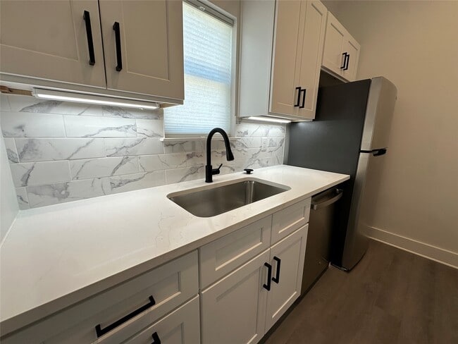 Building Photo - 2829 Timmons Ln