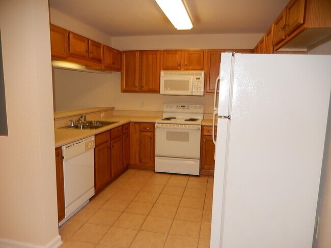 Building Photo - 4434 Gearhart Rd