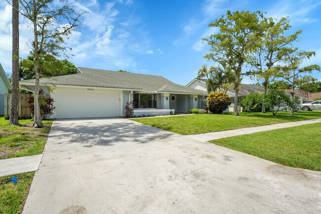 Building Photo - 14544 Autumn Ave