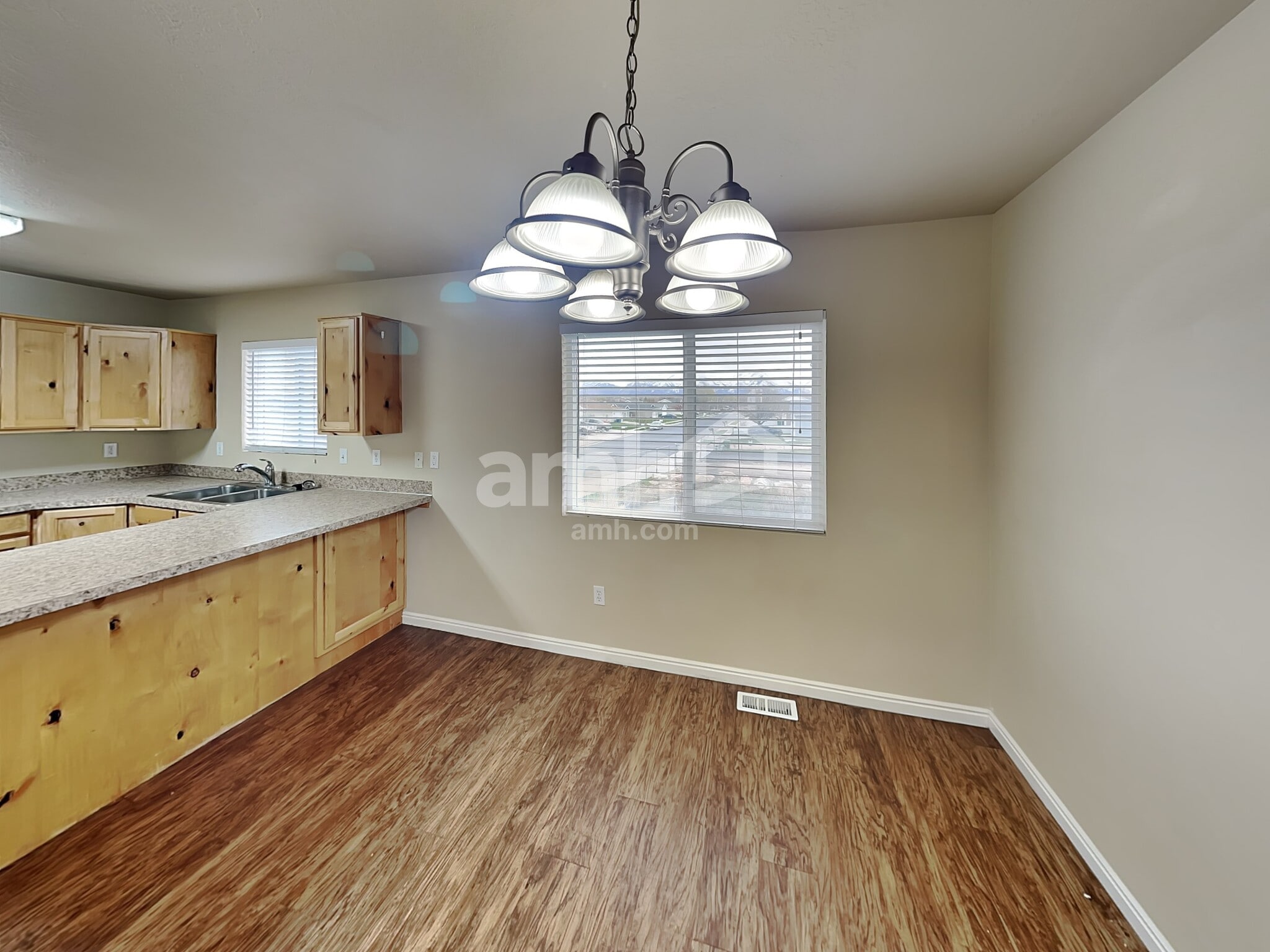 Building Photo - 5252 S 4300 W