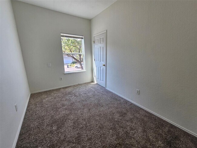 Building Photo - 304 Windridge Village Cove