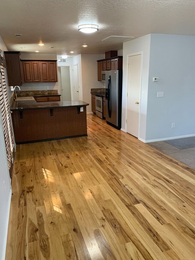 Building Photo - Great home in the Sawtooth Lakes Neighborh...