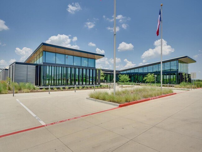 Building Photo - 7700 Dylan Dr