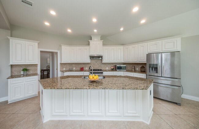 Building Photo - 27907 Brandy Creek Lane