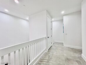 Building Photo - 5865 Shell Cove Drive