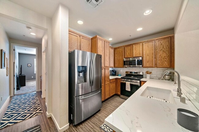 Building Photo - 8430 Crystal Walk Cir