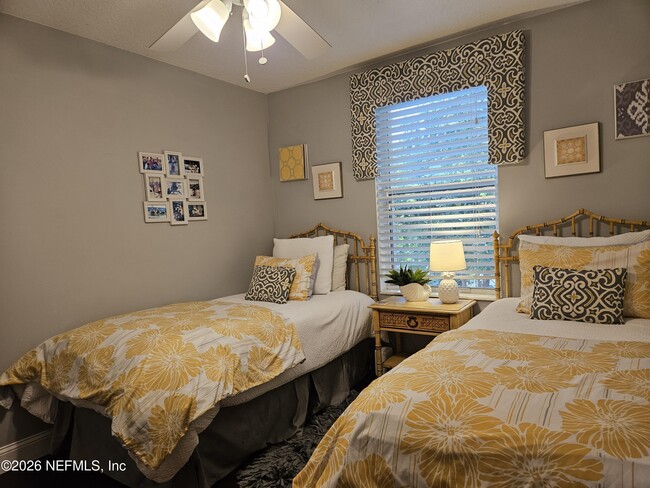 Building Photo - 216 Salt Grass Ct