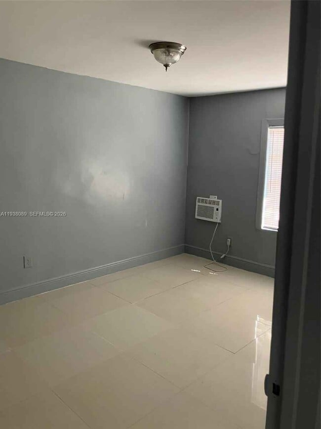 Building Photo - 2226 NW 98th St