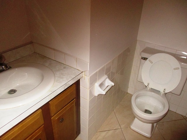 Building Photo - 203 S Regency Dr