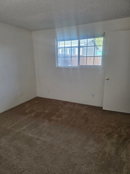 Building Photo - 534 Hamilton St