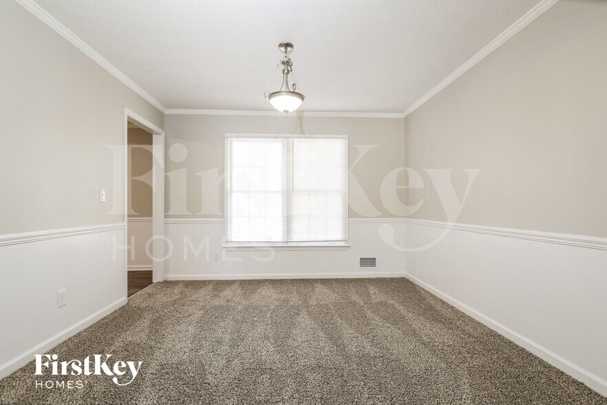 Building Photo - 331 Crescentview Ct