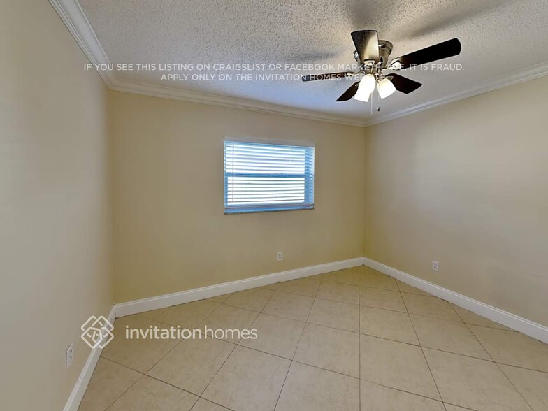 Building Photo - 10825 Jennifer Ln