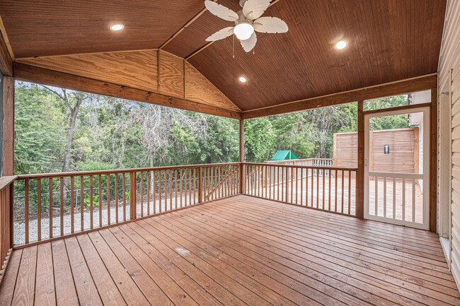 Building Photo - 1167 Landsdowne Dr
