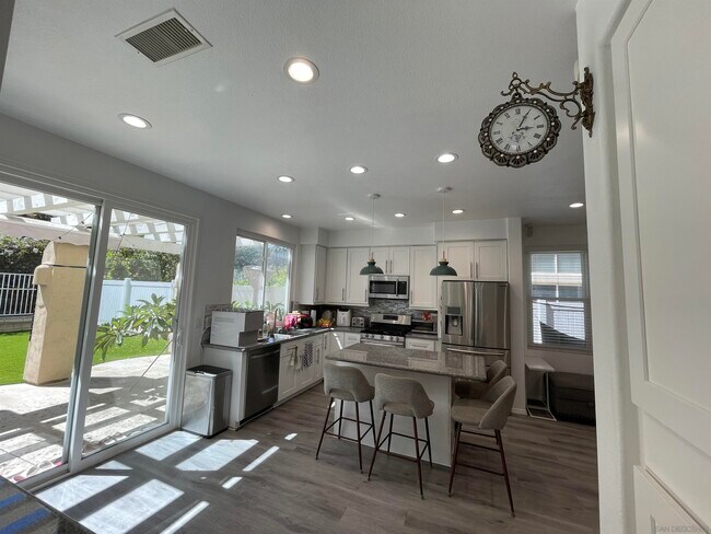 Building Photo - 11430 Eastview Ct