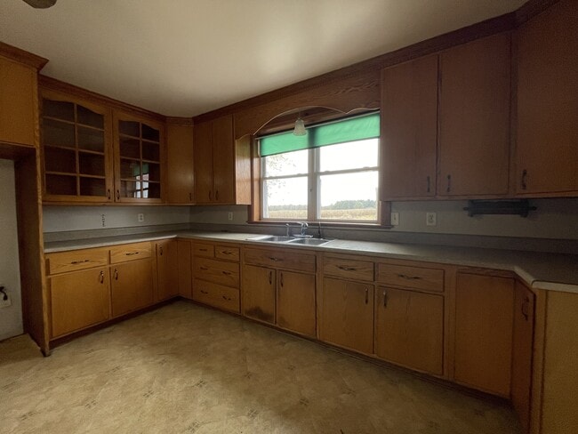 Building Photo - 7094 N 550 E