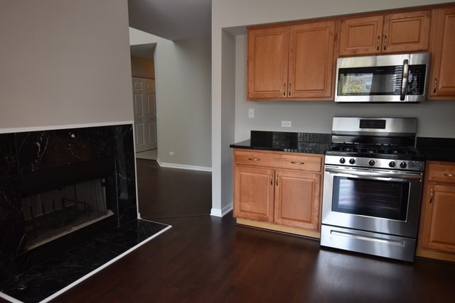 Building Photo - 366 Town Pl Cir