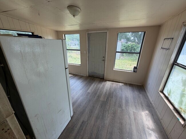 Building Photo - 103 Briarfield Cove