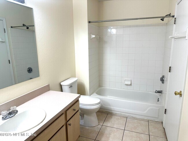 Building Photo - 1655 The Greens Way