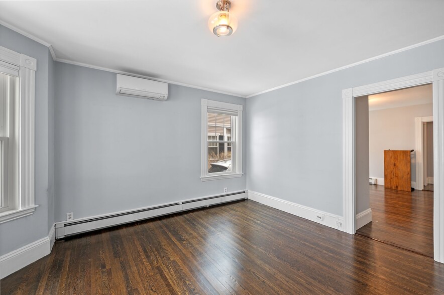 Building Photo - 41 Abbott St