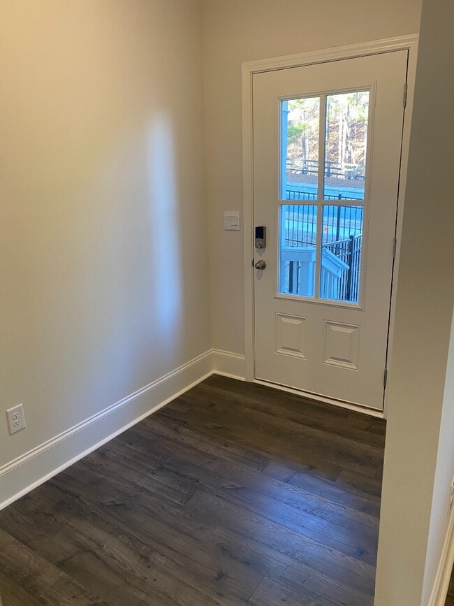 Building Photo - Modern 3-Story Townhome Near Woodstock High & Middle School