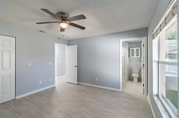 Building Photo - 2002 N St Vincent St