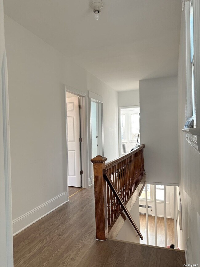 Building Photo - 89-07 91st Ave