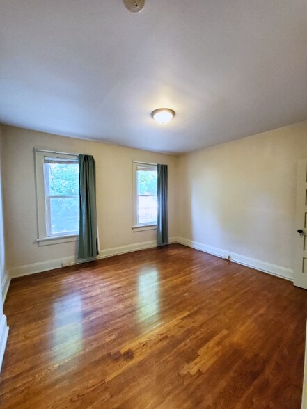 Building Photo - 1488 Michigan Ave