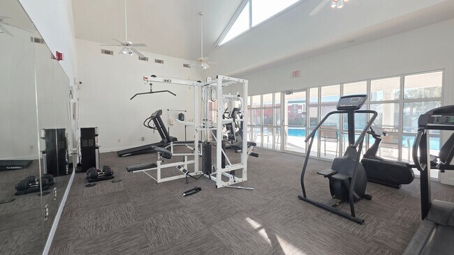 Building Photo - FOR RENT. 1 bedroom 1 bathroom condo first floor