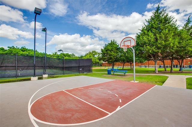 Building Photo - 3010 Sawgrass Dr