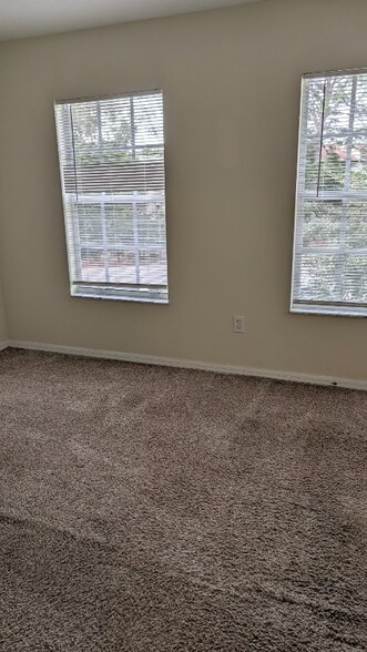 Building Photo - 2039 Fiesta Ridge Ct