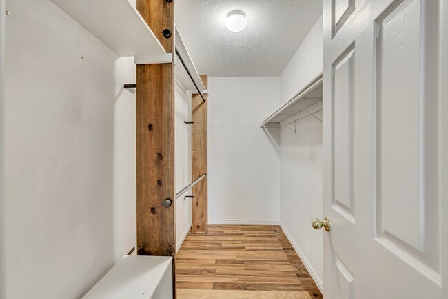 Building Photo - 778 S 410 E