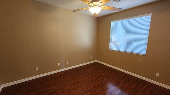 Building Photo - 3 Bedroom Home in Dobson Place Community N...