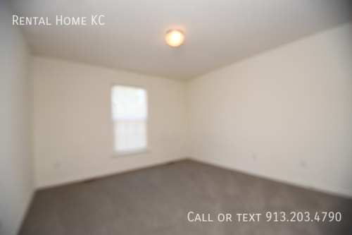 Building Photo - 5918 Brittany-