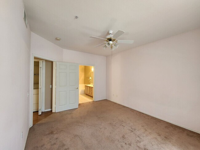 Building Photo - 2925 Wigwam Pkwy