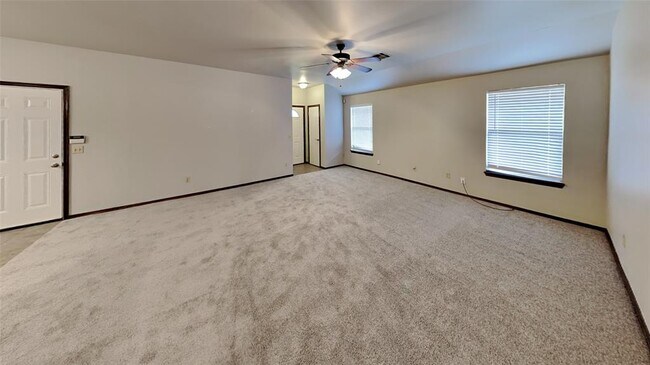Building Photo - 1720 W Palm Pl