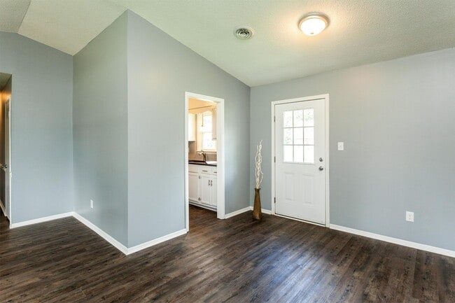 Building Photo - 1309 Sportsman Trail