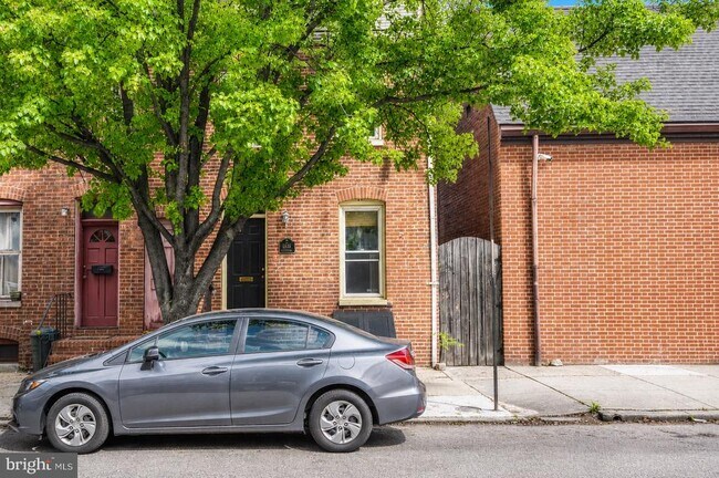 Building Photo - 1518 Aliceanna St