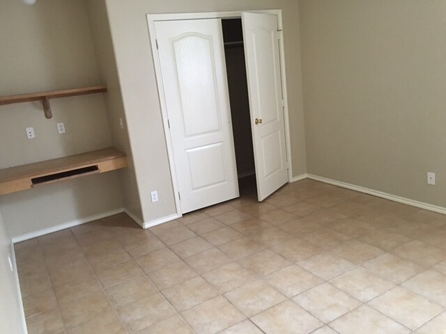 Building Photo - 2607 Cervantes Ave