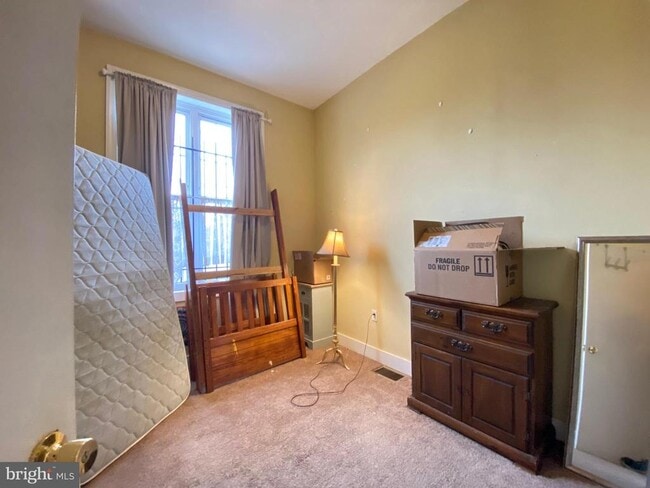 Building Photo - 1435 W Norris St