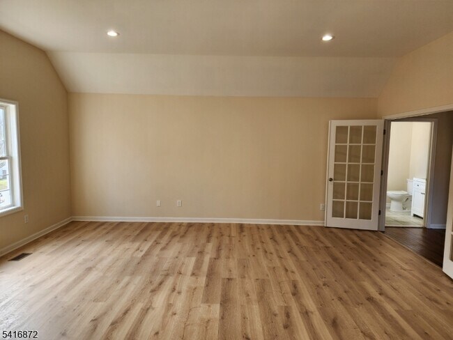 Building Photo - 27 Cypress Ln