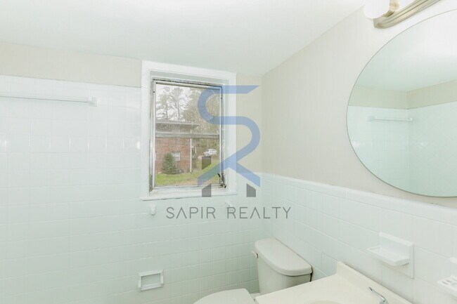 Building Photo - Collier Heights Classic – Spacious 5BR Near Downtown Atlanta