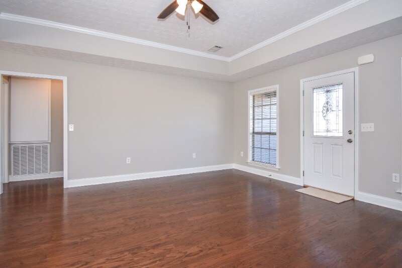 Building Photo - 5916 Cherokee Trail